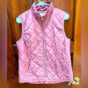 Women’s spring weight vest size Medium from Old Navy.